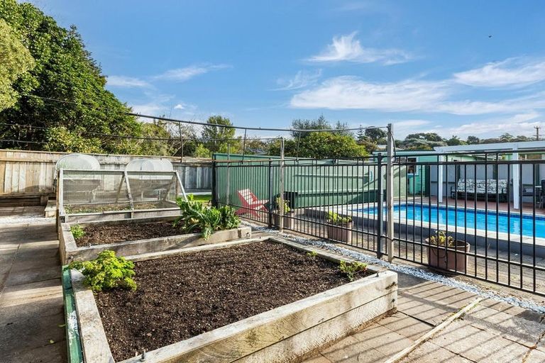 Photo of property in 116 Tilley Road, Paekakariki, 5034