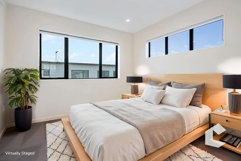 Photo of property in 21b Lumbarda Drive, Kumeu, 0810