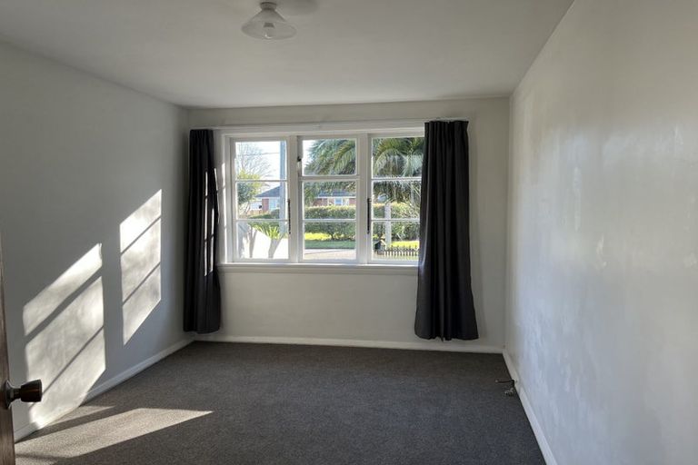 Photo of property in 6 Attlee Crescent, Bryndwr, Christchurch, 8053