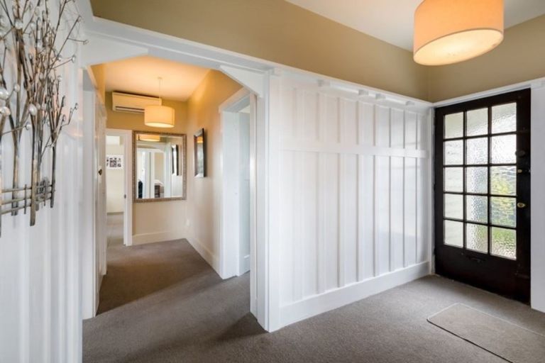 Photo of property in 68 Cornwall Street, St Albans, Christchurch, 8014