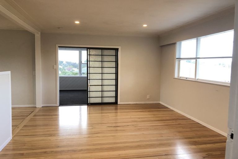 Photo of property in 39 Mason Street, New Lynn, Auckland, 0600