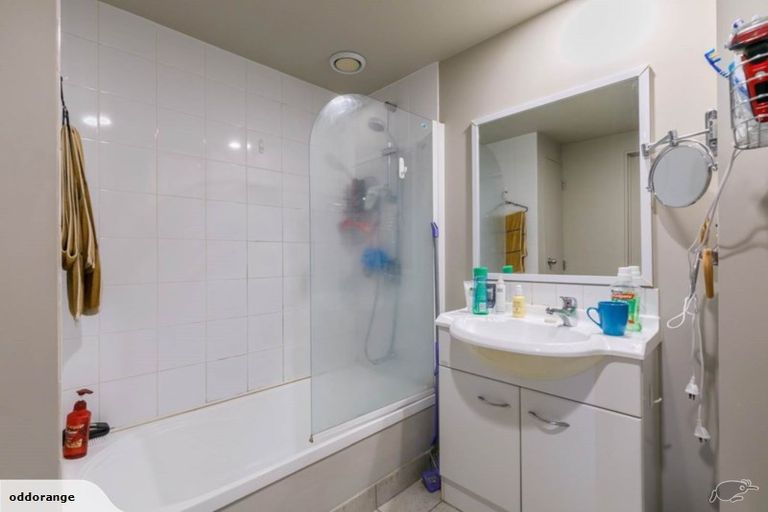 Photo of property in 2o/10 Crown Lynn Place, New Lynn, Auckland, 0600