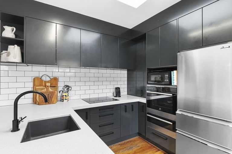 Photo of property in 14 Constable Street, Newtown, Wellington, 6021