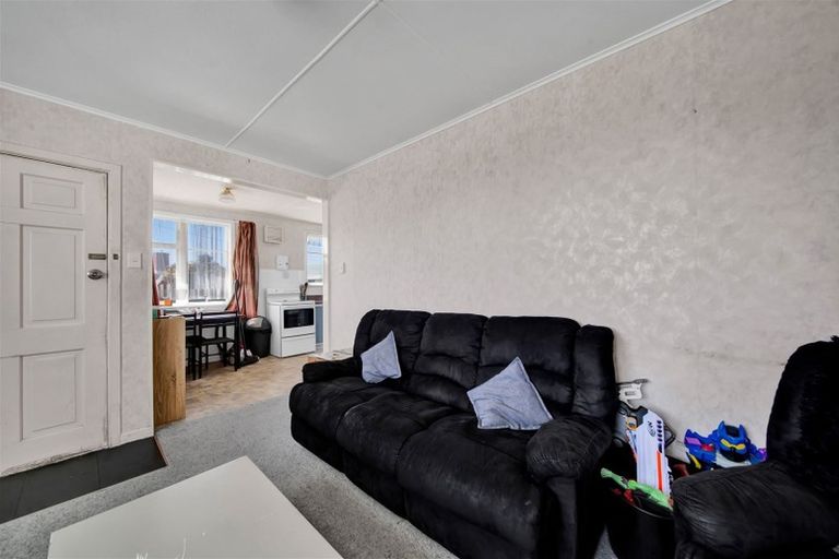 Photo of property in 7 Pacey Avenue, Hawera, 4610