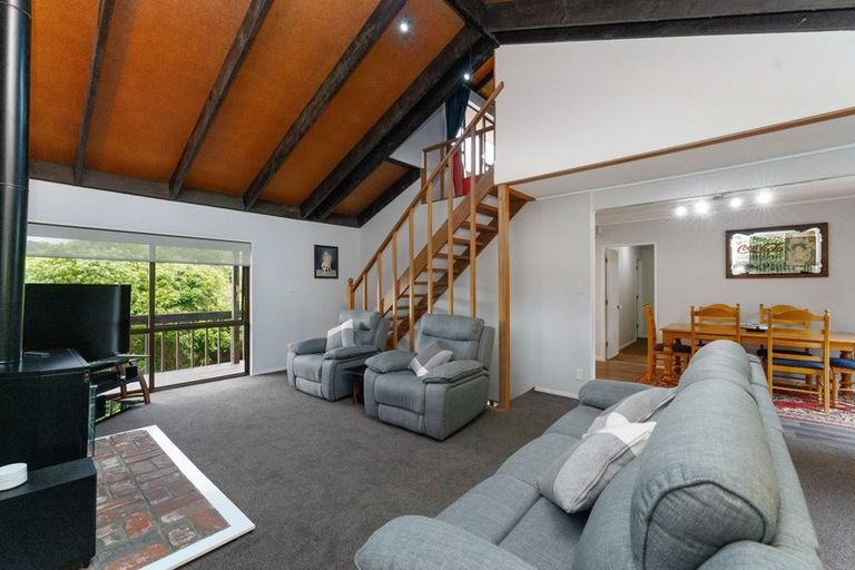Photo of property in 10 Latitude Close, Whitby, Porirua, 5024