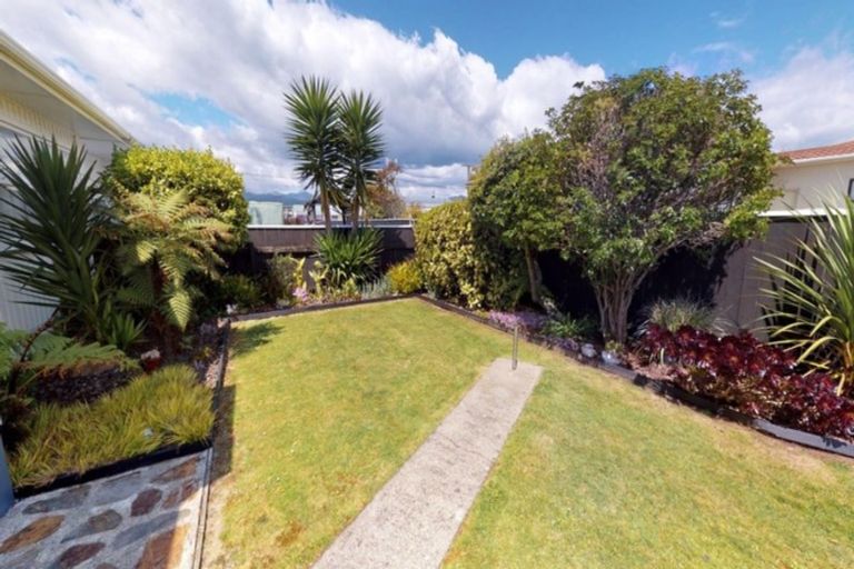 Photo of property in 23 Essex Street, Levin, 5510
