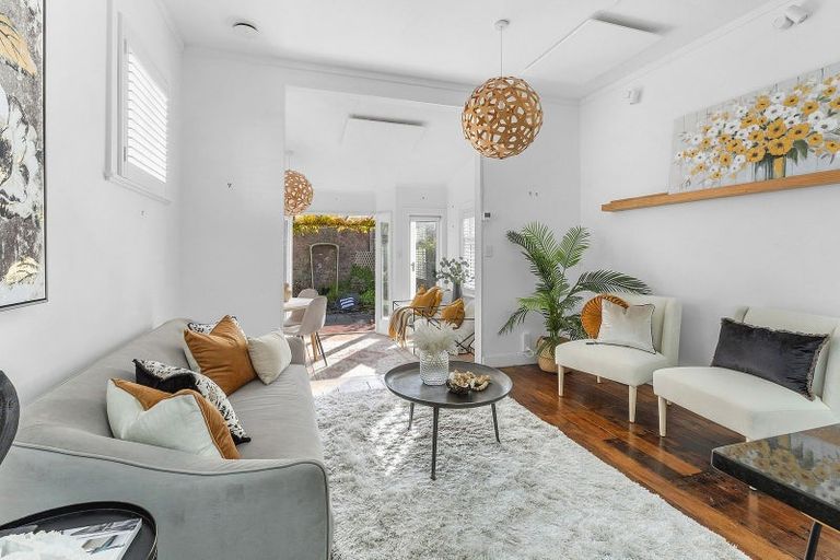 Photo of property in 109 Constable Street, Newtown, Wellington, 6021