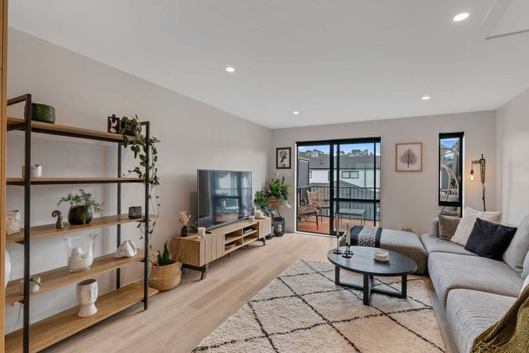 Photo of property in 6 Parenga Lane, Kumeu, 0810