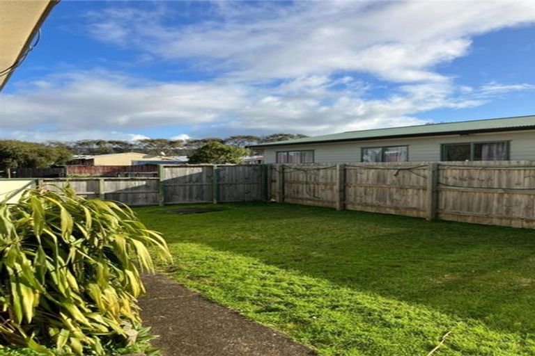 Photo of property in 15unit Madill Street, Tuakau, 2121