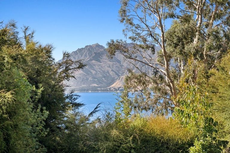 Photo of property in 198 Lakeview Terrace, Lake Hawea, Wanaka, 9382