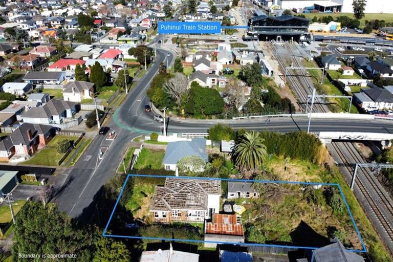 Photo of property in 28 Cambridge Terrace, Papatoetoe, Auckland, 2025