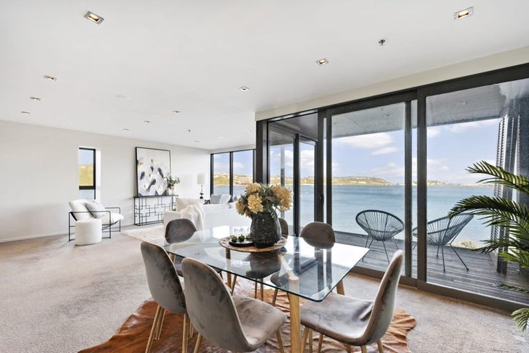 Photo of property in Patent 326 Apartments, 507s/326 Evans Bay Parade, Hataitai, Wellington, 6021