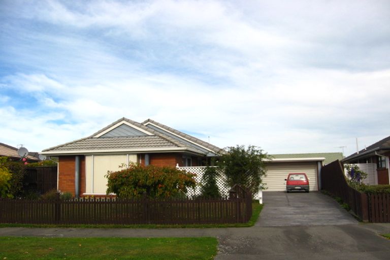 Photo of property in 5 Showgate Avenue, Sockburn, Christchurch, 8042
