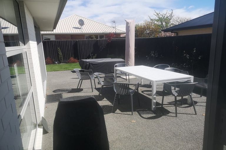 Photo of property in 33 Sapphire Street, Casebrook, Christchurch, 8051