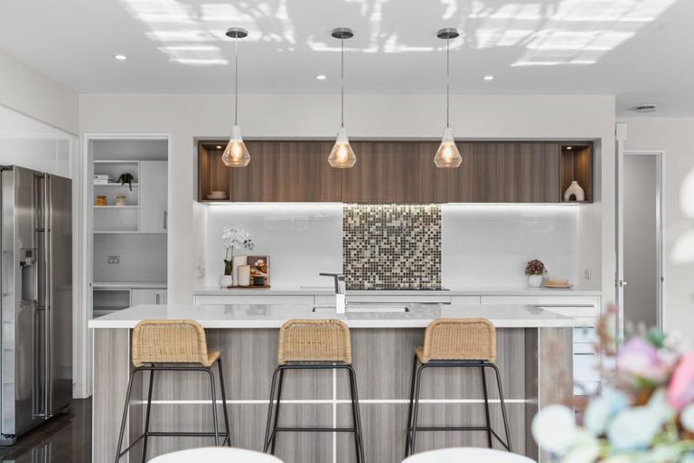 Photo of property in 14 Crown Close, Prebbleton, 7604