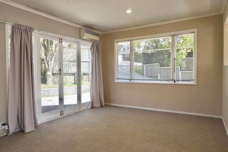 Photo of property in 46 Botany Road, Botany Downs, Auckland, 2010