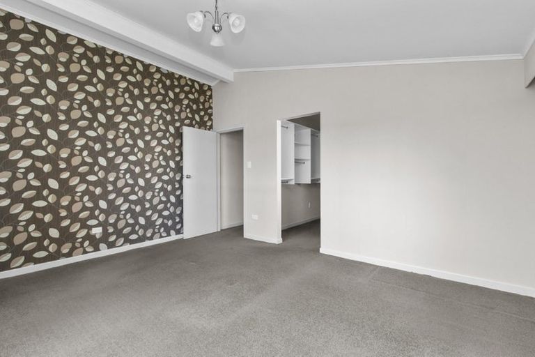 Photo of property in 38 Queen Street, Cambridge, 3434