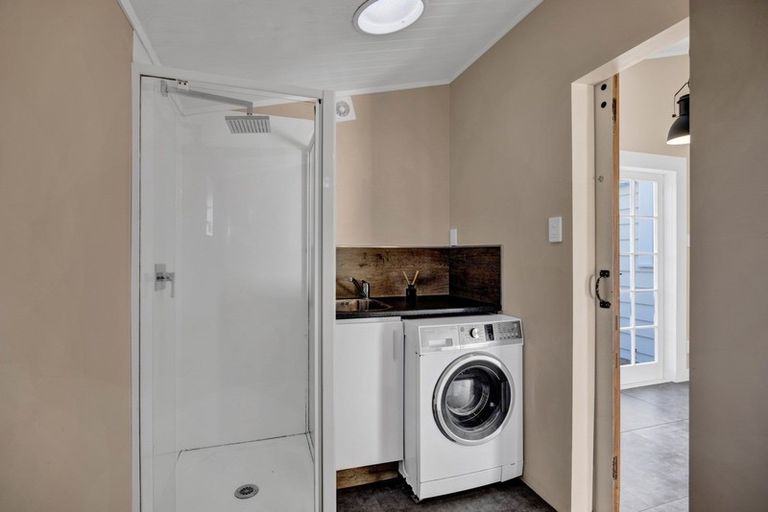 Photo of property in 120 Manawapou Road, Hawera, 4610