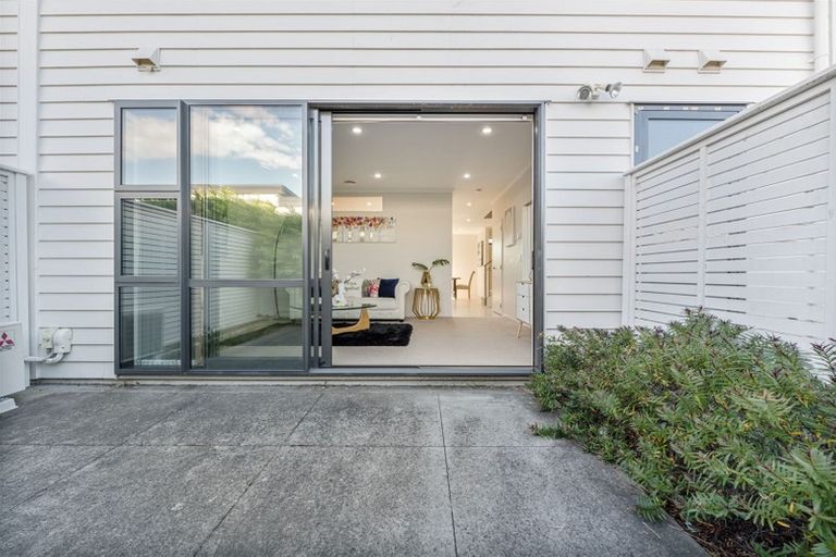 Photo of property in 9 Louis Braille Lane, Flat Bush, Auckland, 2019