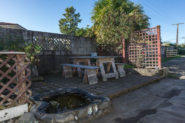 Photo of property in 5 Mcgreevy Street, Waipawa, 4210