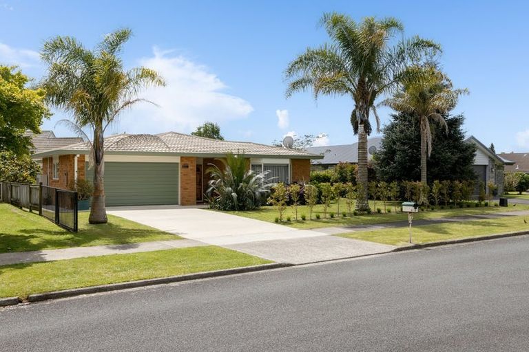 Photo of property in 5 Links View Drive, Omokoroa, 3114