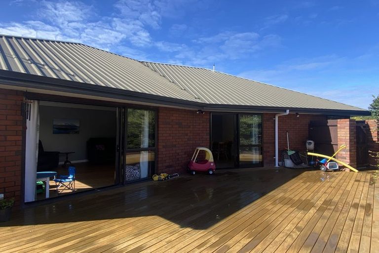 Photo of property in 1/6 Broadfell Avenue, Avonhead, Christchurch, 8042