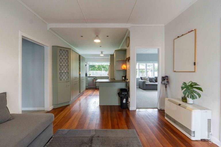Photo of property in 48 Braid Road, St Andrews, Hamilton, 3200