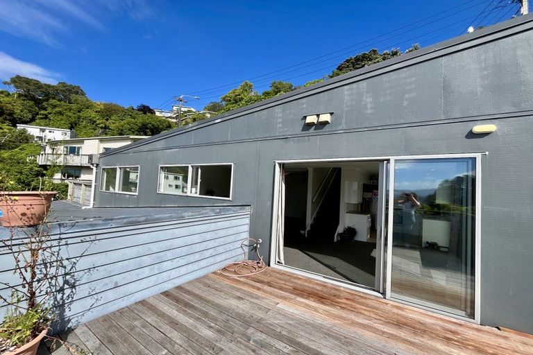 Photo of property in 127u2 Raroa Road, Aro Valley, Wellington, 6012