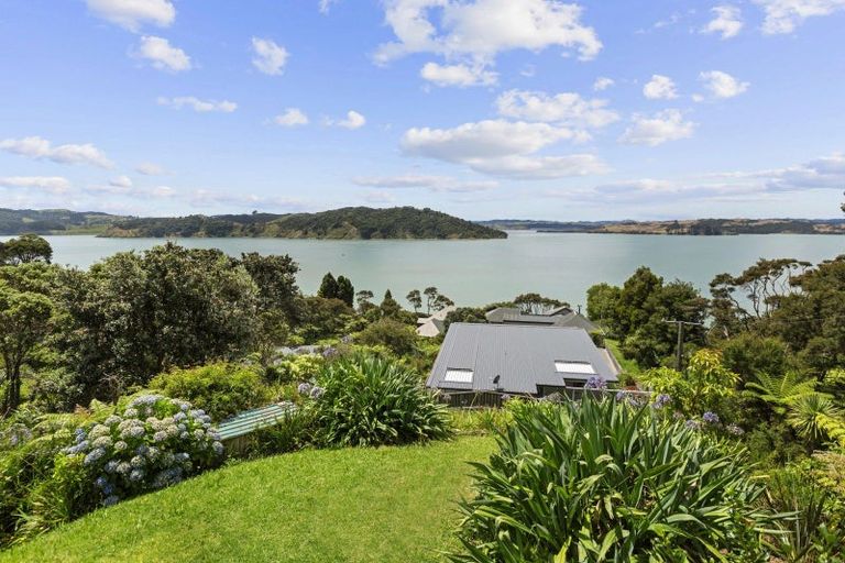 Photo of property in 92 Greenslade Road, Raglan, 3295