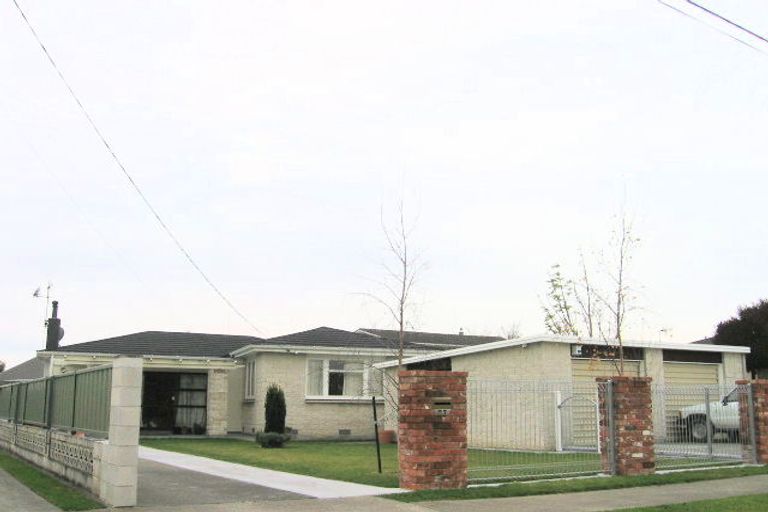 Photo of property in 2/20 Howard Road, Taradale, Napier, 4112