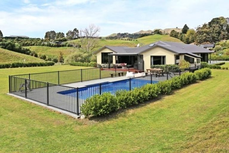 Photo of property in 6 Kempton Park Lane, Havelock North, 4130