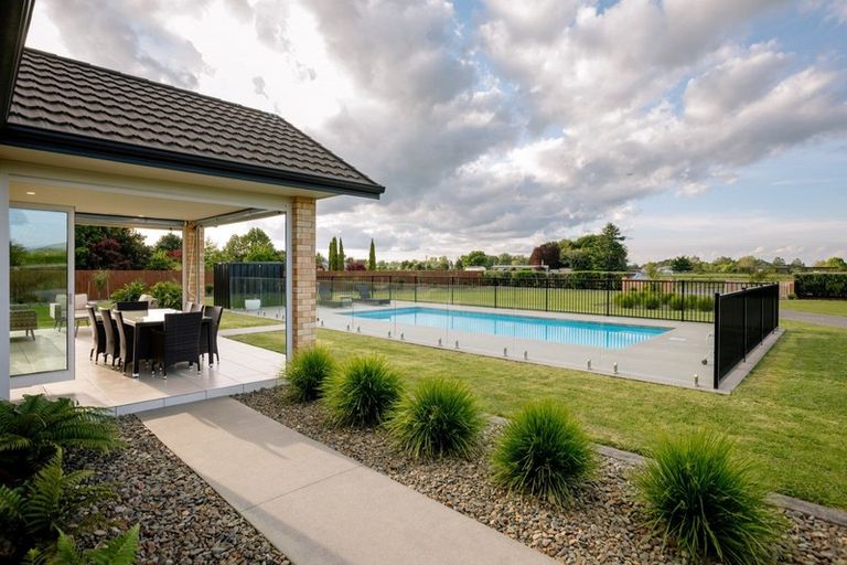 Photo of property in 144 Grasslands Drive, Cambridge, 3493