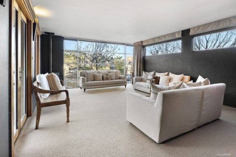 Photo of property in 51 Amesbury Drive, Churton Park, Wellington, 6037