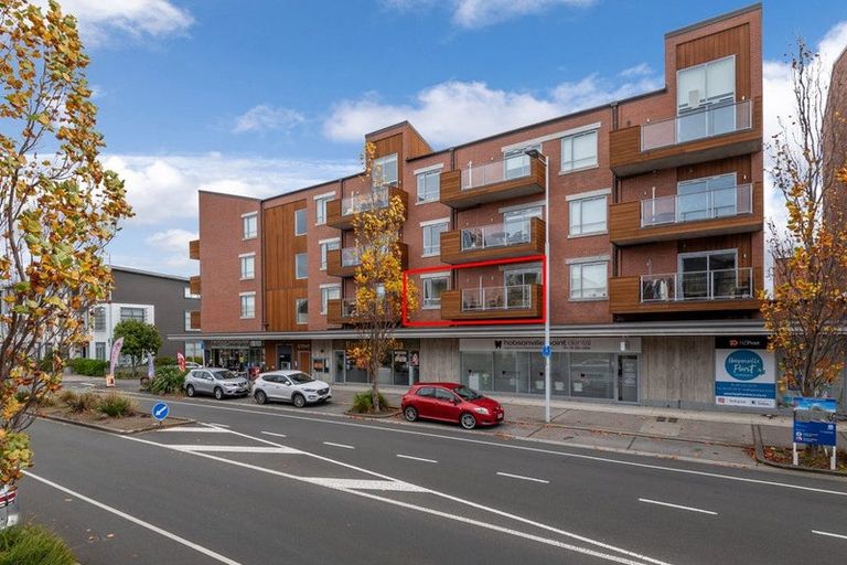 Photo of property in 103/160b Hobsonville Point Road, Hobsonville, Auckland, 0616