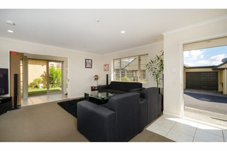 Photo of property in St Claire Village, 167/172 Mcleod Road, Te Atatu South, Auckland, 0610