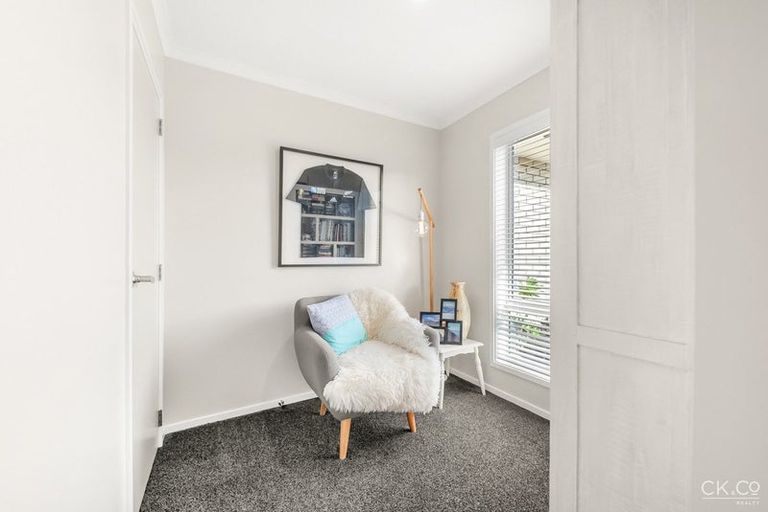 Photo of property in 3 Macdiarmid Place, Waiwhetu, Lower Hutt, 5010