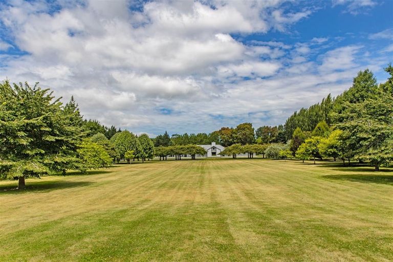 Photo of property in 71 Hussey Road, Northwood, Christchurch, 8051