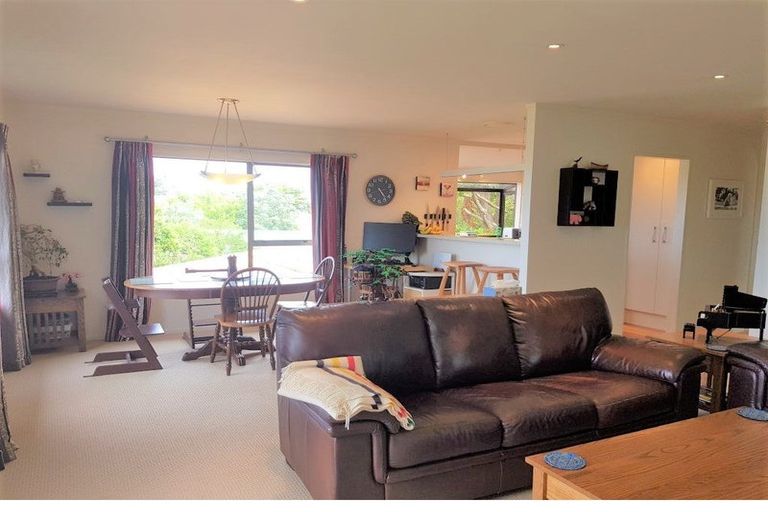 Photo of property in 1 Nebraska Way, Brooklyn, Wellington, 6021