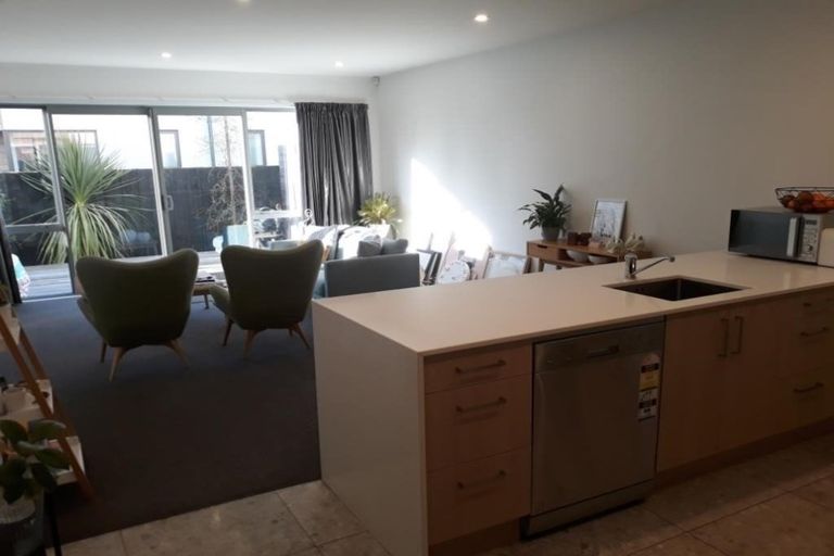 Photo of property in 480b Manchester Street, St Albans, Christchurch, 8014