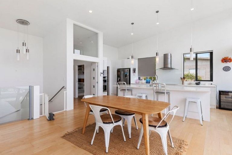 Photo of property in 1171 Whangaparaoa Road, Gulf Harbour, Whangaparaoa, 0930