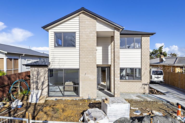 Photo of property in 1/14 Milton Road, Orewa, 0931