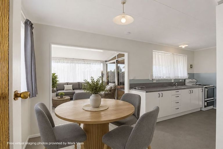 Photo of property in 9 Akepiro Place, Tawhero, Whanganui, 4501