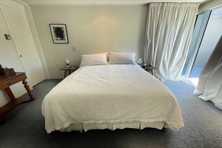 Photo of property in Highwic, 15/32u Hobson Street, Thorndon, Wellington, 6011