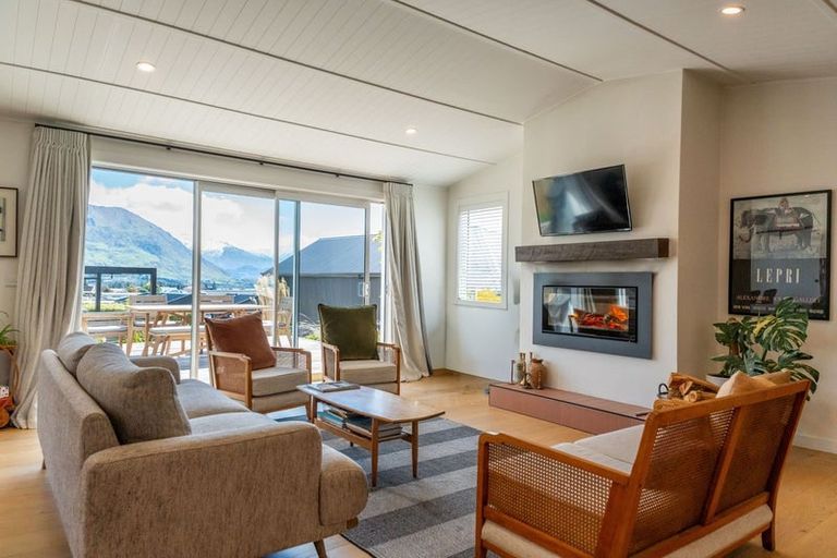 Photo of property in 38b Farrant Drive, Wanaka, 9305