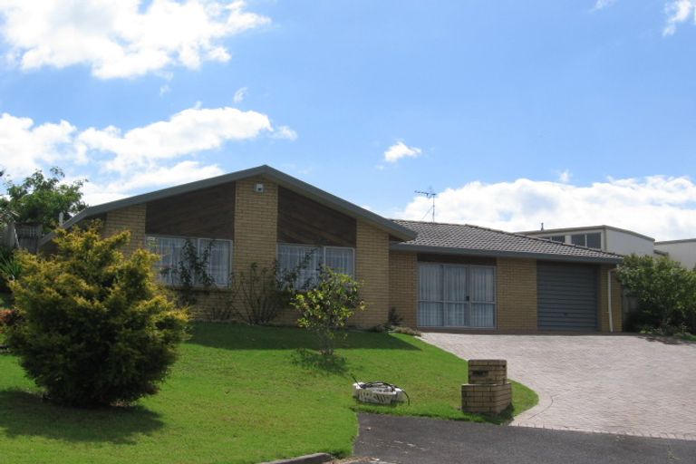 Photo of property in 9 Evergreen Rise, New Lynn, Auckland, 0600