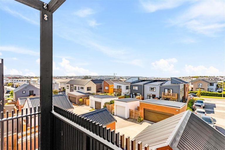 Photo of property in 145 Hobsonville Point Road, Hobsonville, Auckland, 0616