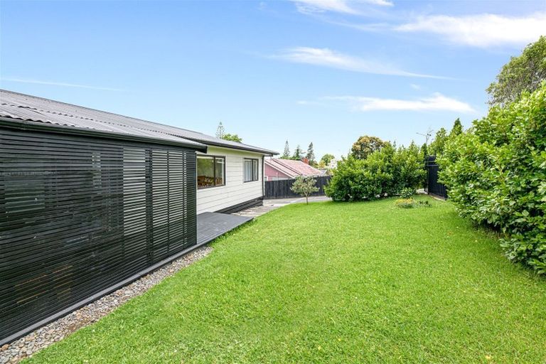 Photo of property in 274 Great North Road, Henderson, Auckland, 0612