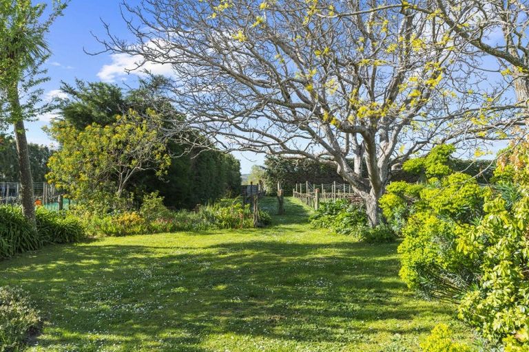 Photo of property in 190 Regent Street, Martinborough, 5711