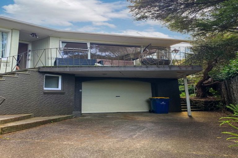 Photo of property in 44 Rimutaka Place, Titirangi, Auckland, 0604