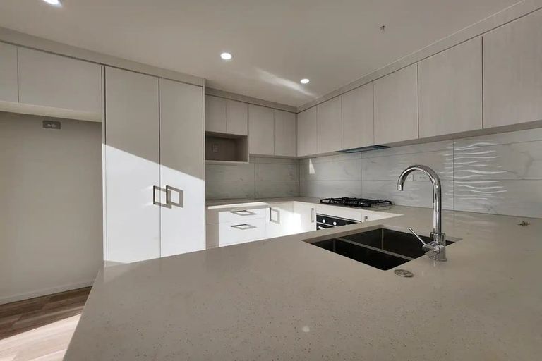 Photo of property in 60 Heybridge Street, Manurewa, Auckland, 2102